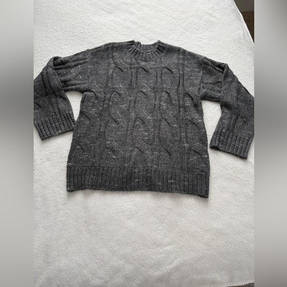 NWT - AE Whoa So Soft Cable Knit Sweater. Size Small. - Picture 4 of 9